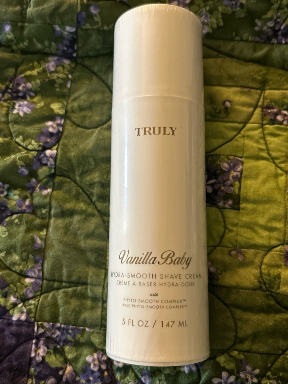 TRULY Vanilla Baby Hydra-Smooth Shave Cream — White